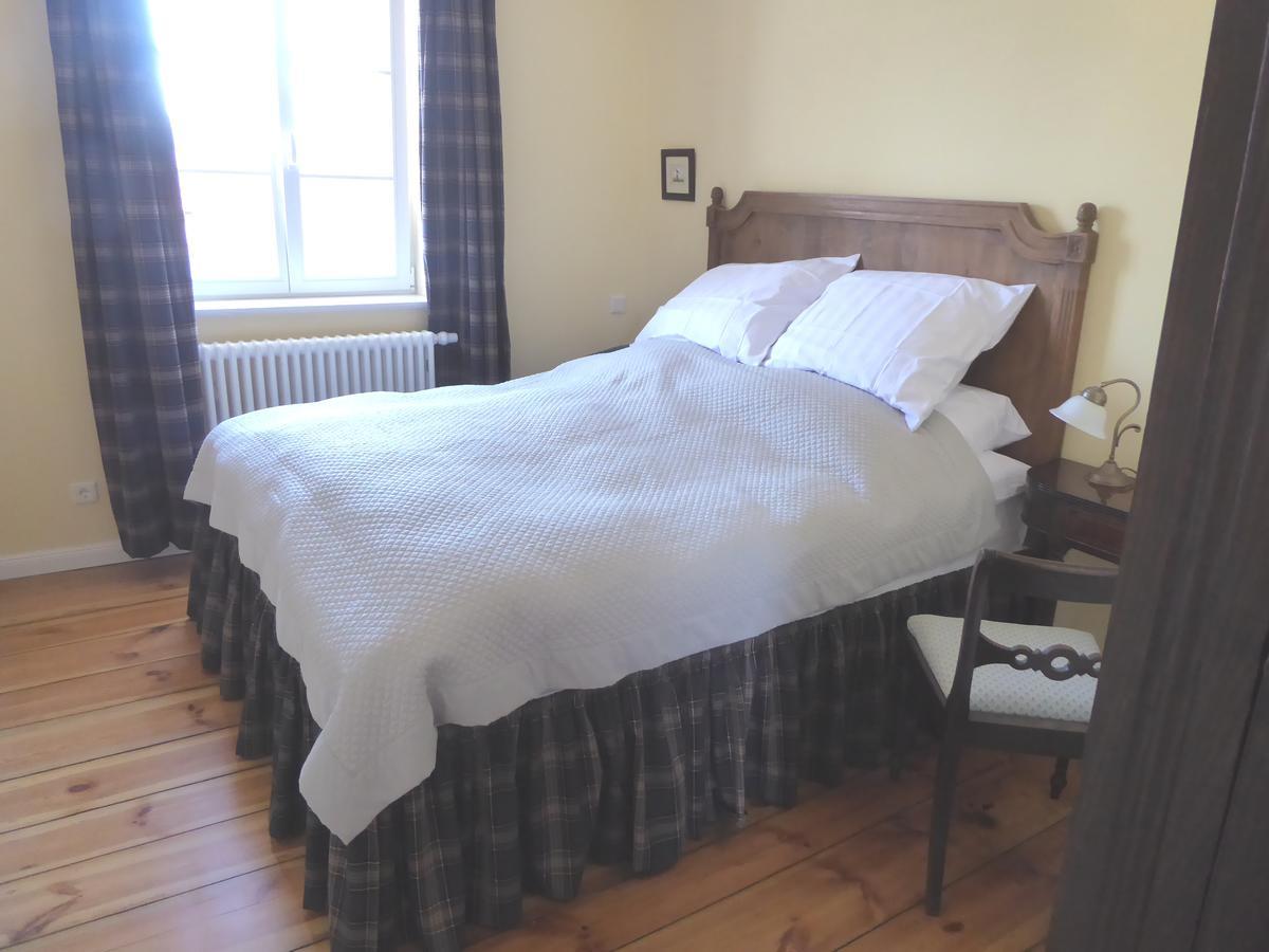B&B Fiddler'S Inn 네우루핀 외부 사진